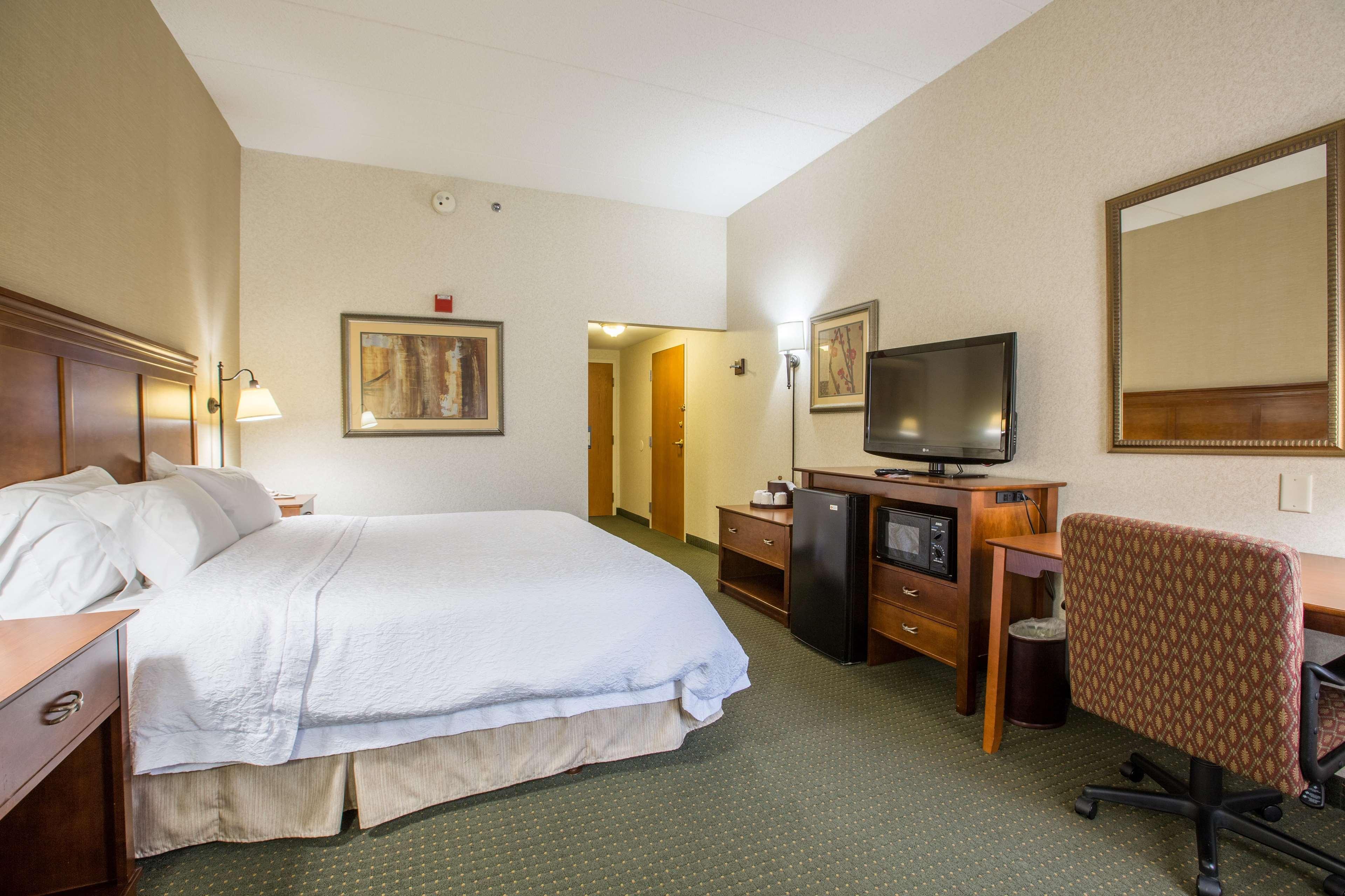 Hampton Inn Sidney Exterior photo