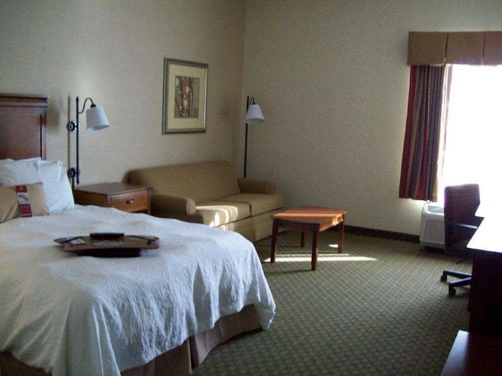 Hampton Inn Sidney Exterior photo