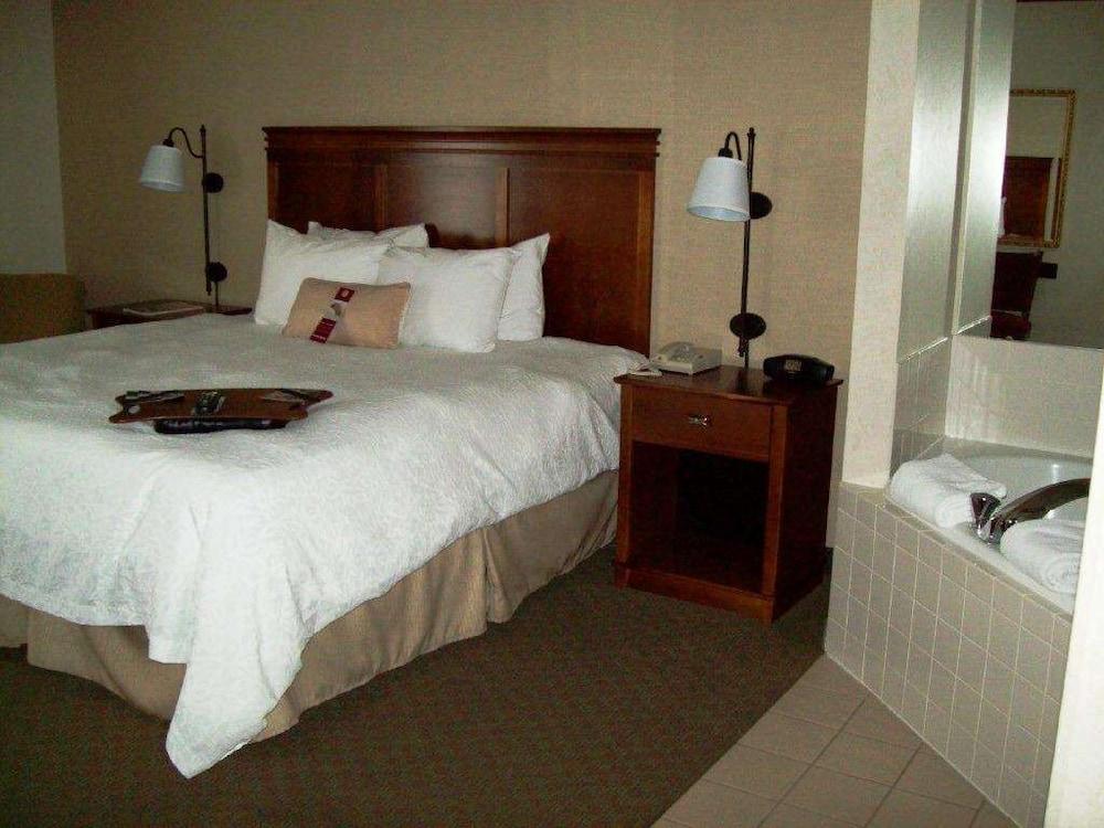 Hampton Inn Sidney Exterior photo