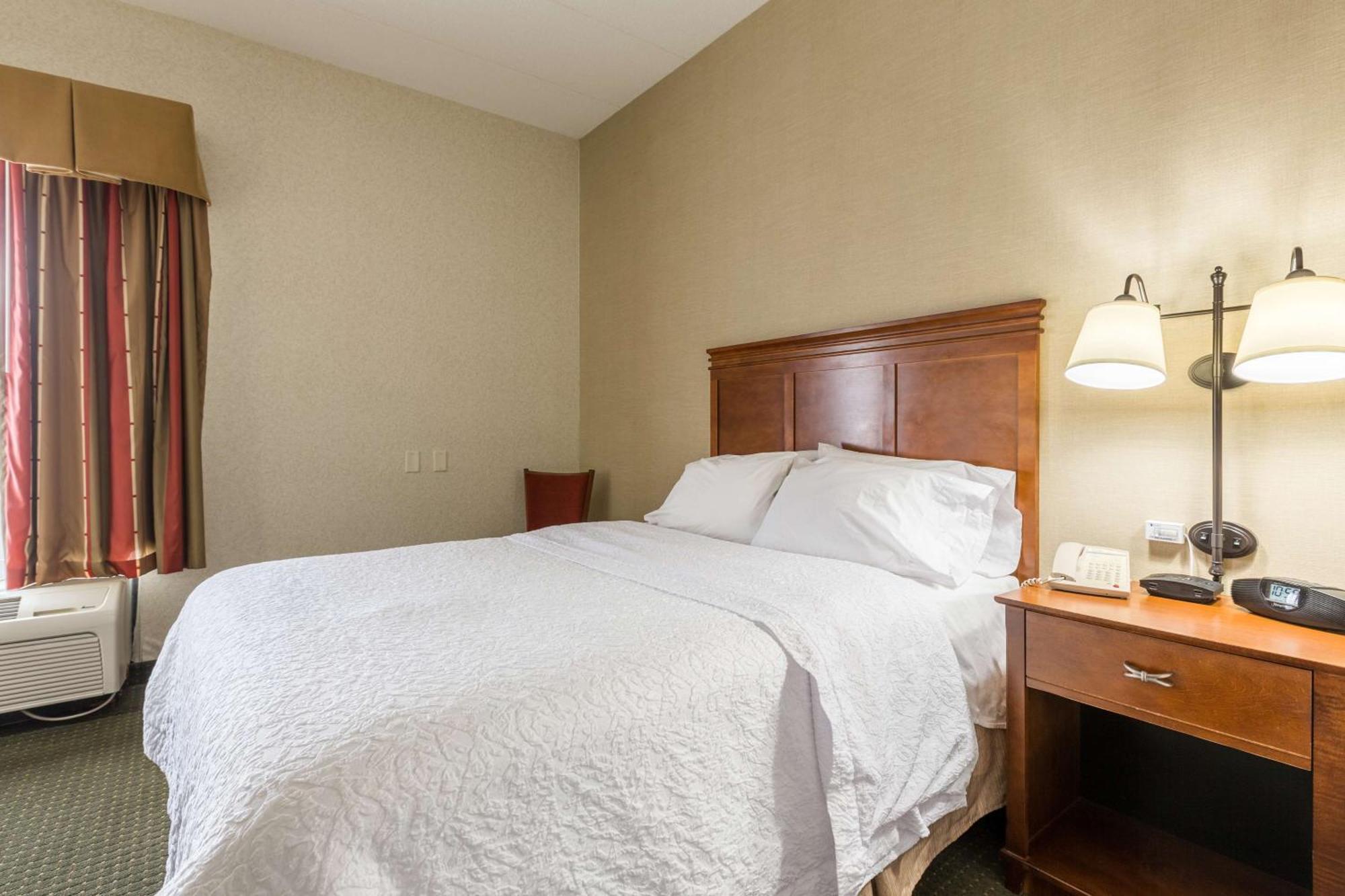 Hampton Inn Sidney Exterior photo