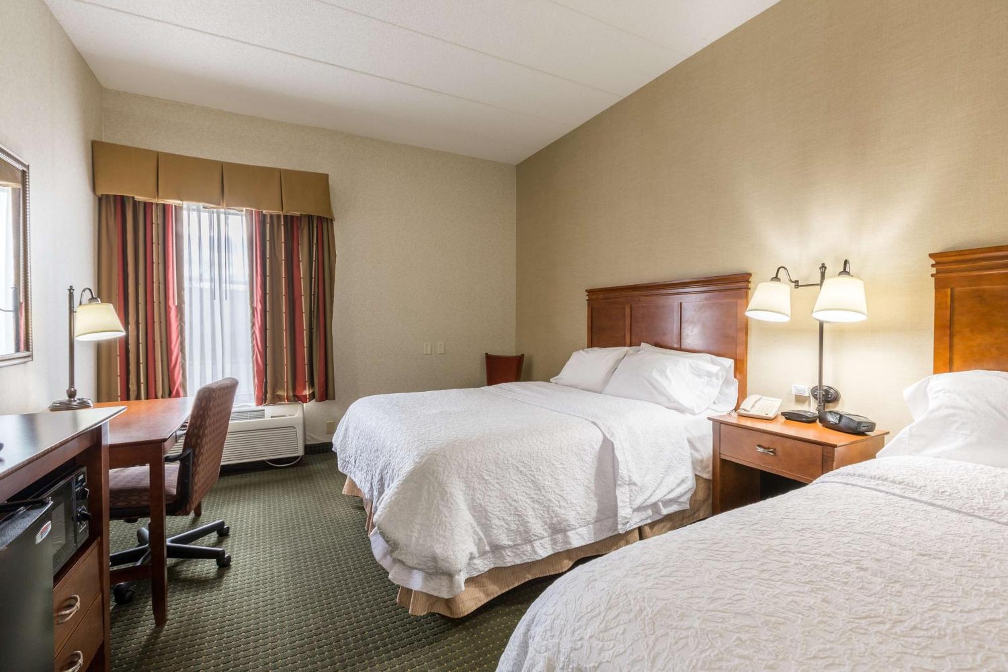 Hampton Inn Sidney Exterior photo