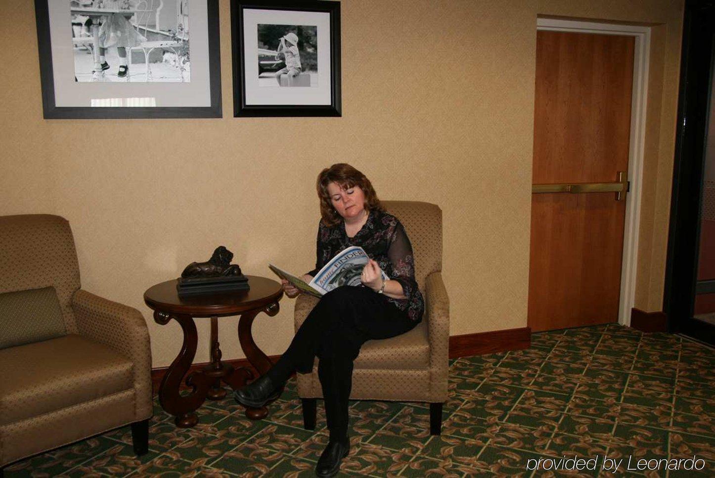 Hampton Inn Sidney Interior photo